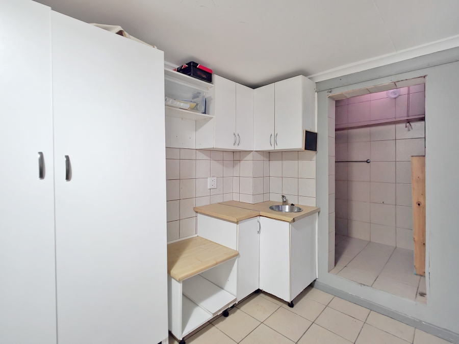 4 Bedroom Property for Sale in Sunridge Western Cape